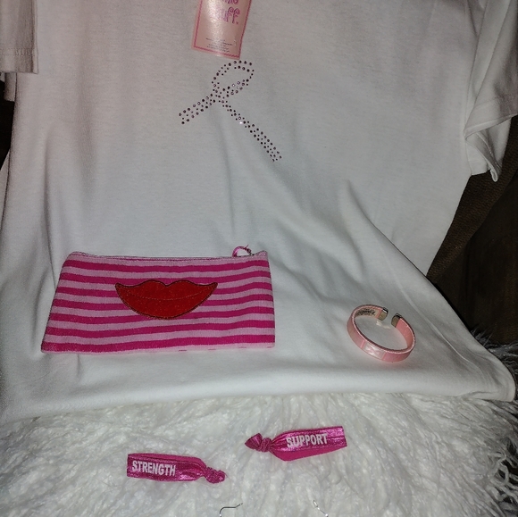 BREAST CANCER NWT T-SHIRT - Picture 10 of 14